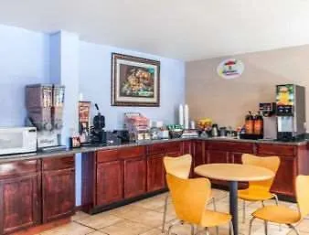 Knights Inn Memphis At Macon Cove