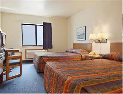 Knights Inn Memphis At Macon Cove 汽车旅馆
