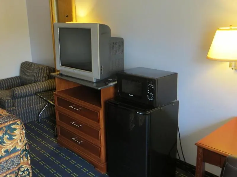 汽车旅馆 Knights Inn Memphis At Macon Cove