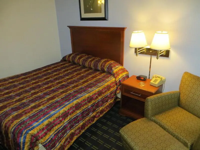 汽车旅馆 Knights Inn Memphis At Macon Cove